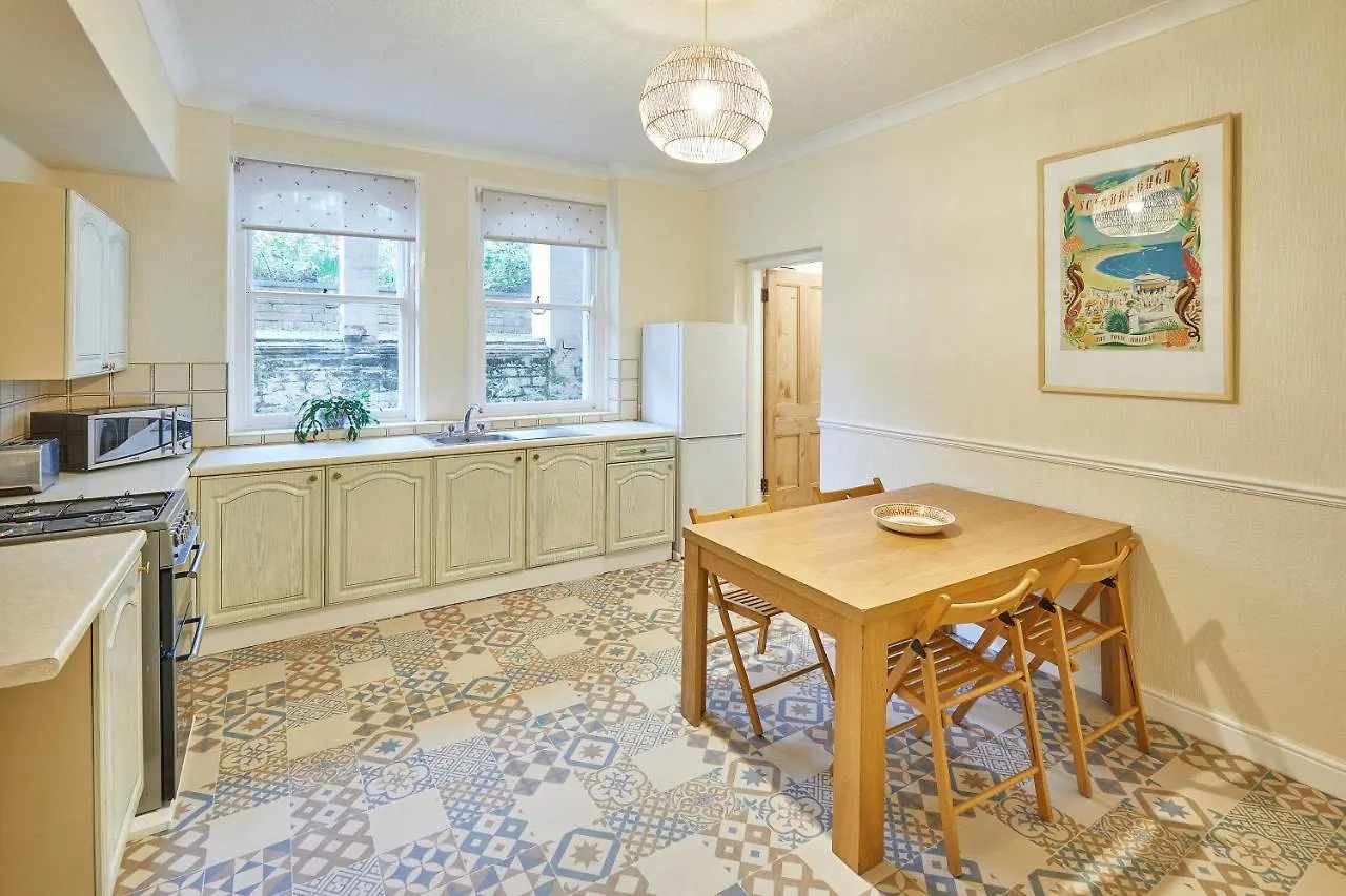 Host & Stay - The Garden Flat Scarborough